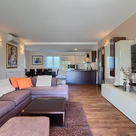 Villa House Leticia By Istrialux Valbandon